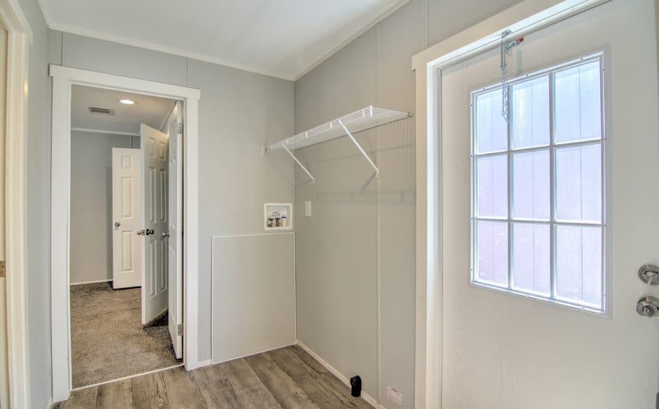 Park place 302 interior home features