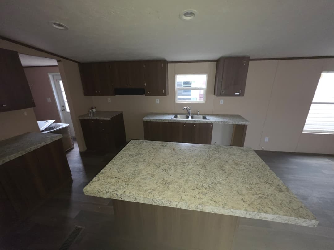 2020 tru triumph (pre-owned) kitchen home features