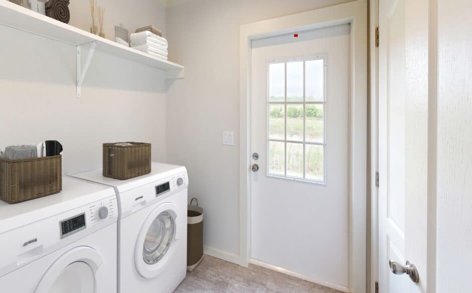 Trilliant 5806 interior home features