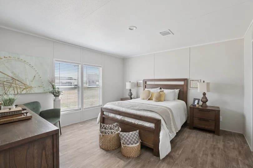 Valuhomes 28563p bedroom home features