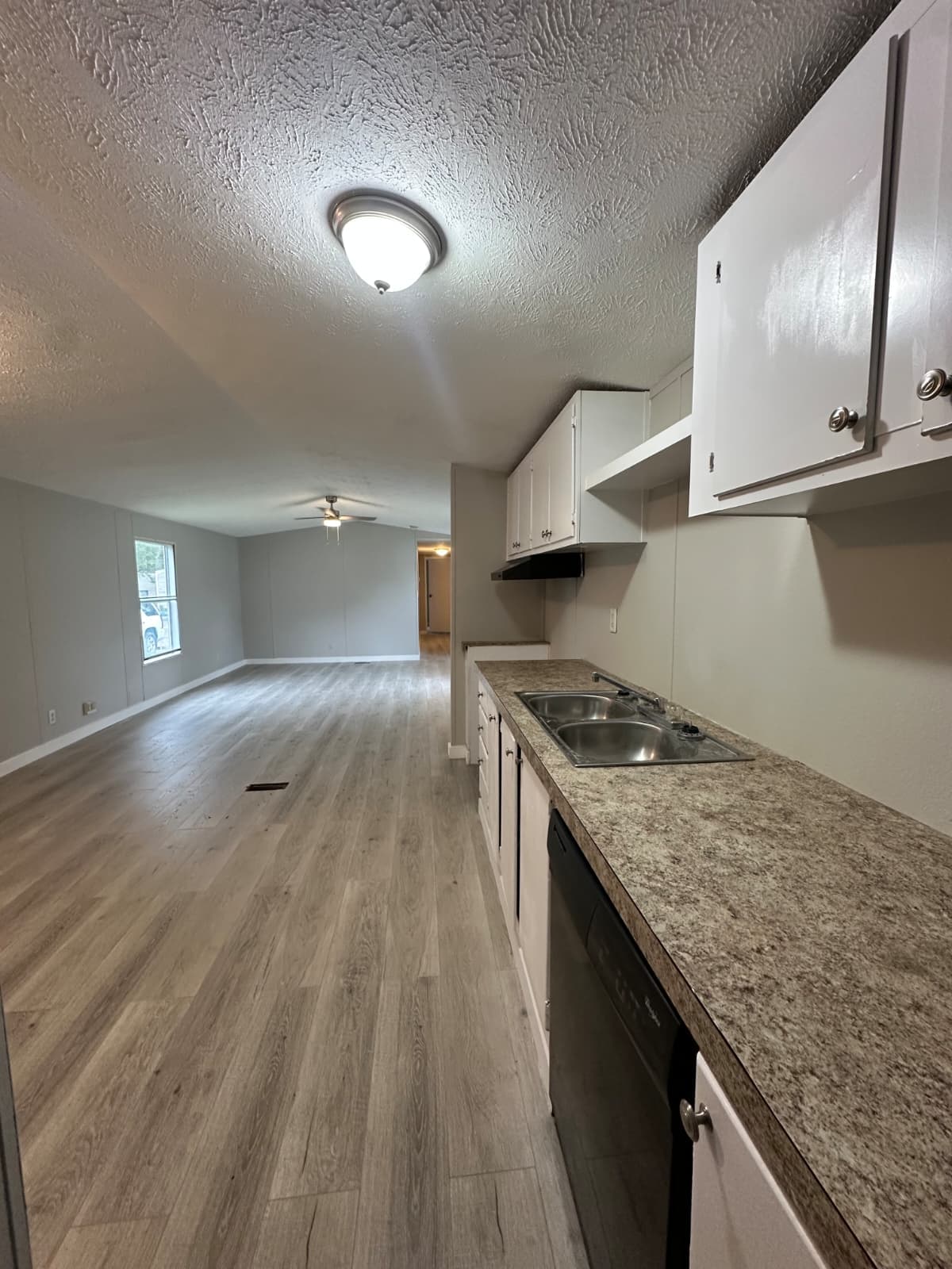 2014, 16x76, set in park, new caney, $6,000 down (pre-owned)  home features