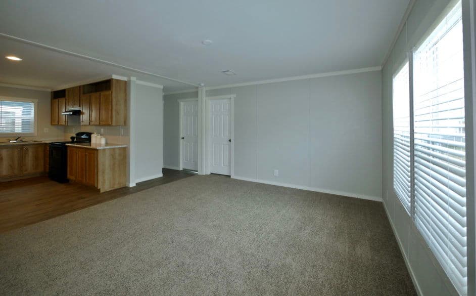 Pegasus 9340 bedroom home features