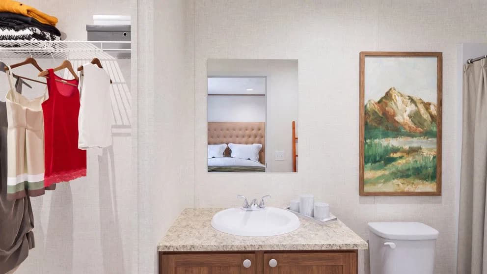 Dogwood bathroom home features