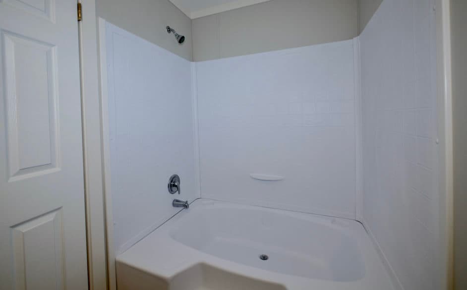 High plains 3387 bathroom home features