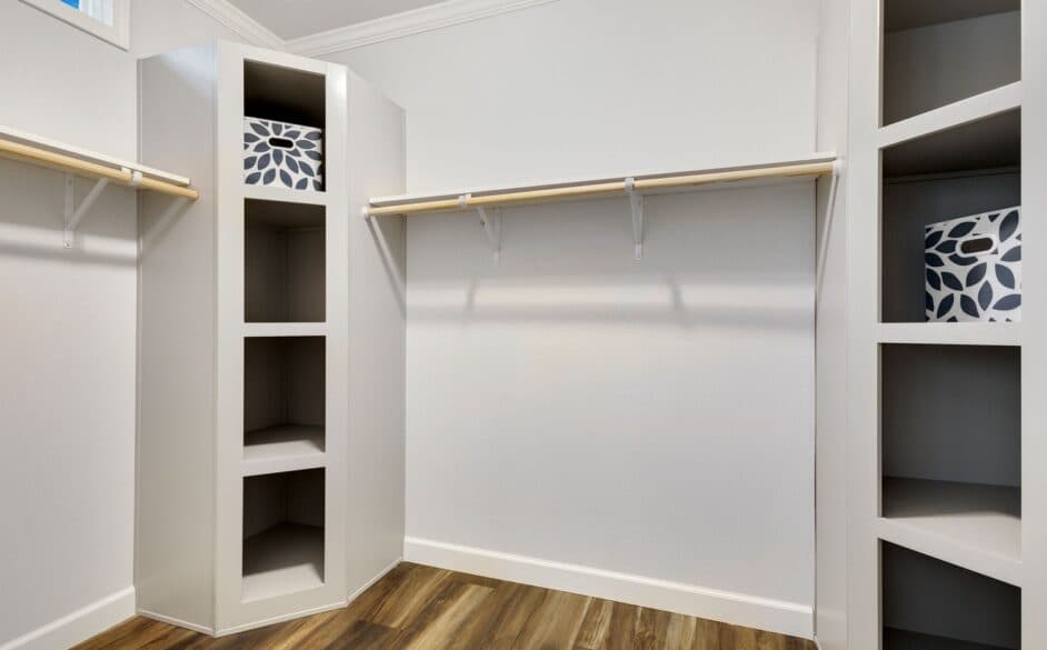 Haven 6368 bedroom home features