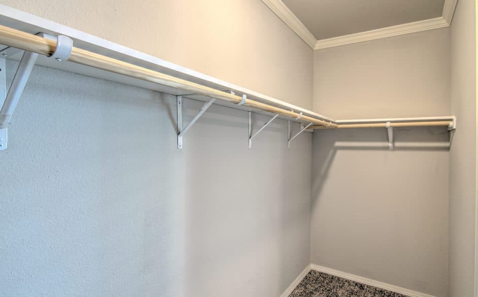 Magnolia 6360 interior home features