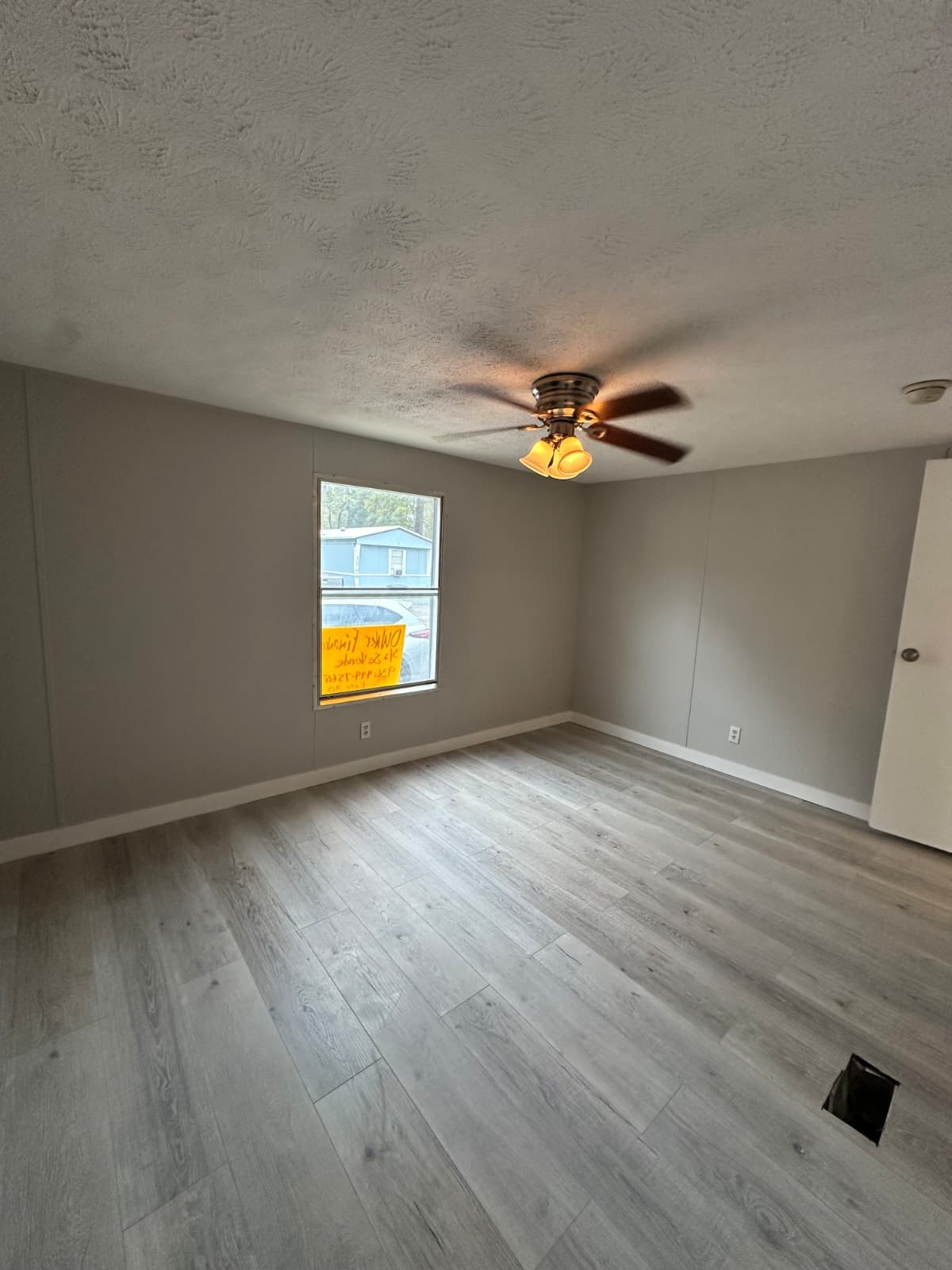 2014, 16x76, set in park, new caney, $6,000 down (pre-owned)  home features