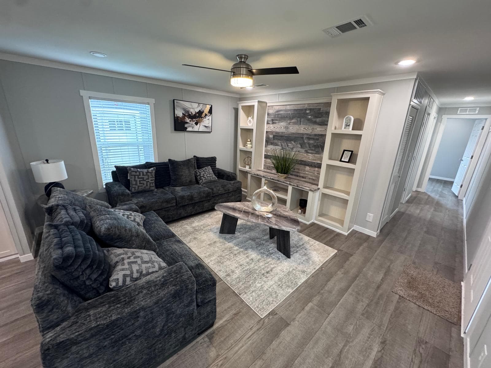 Del canto 231  home features