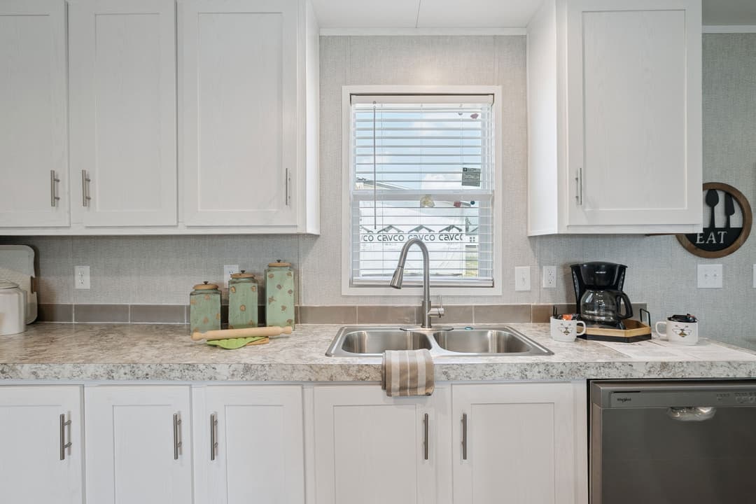 Trailblazer kitchen home features