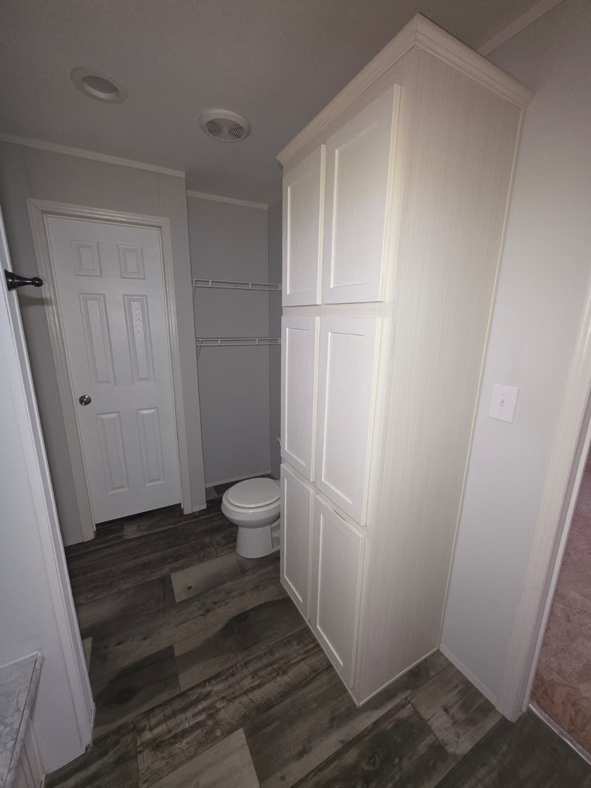 2021 oak creek 231 (pre-owned)  home features