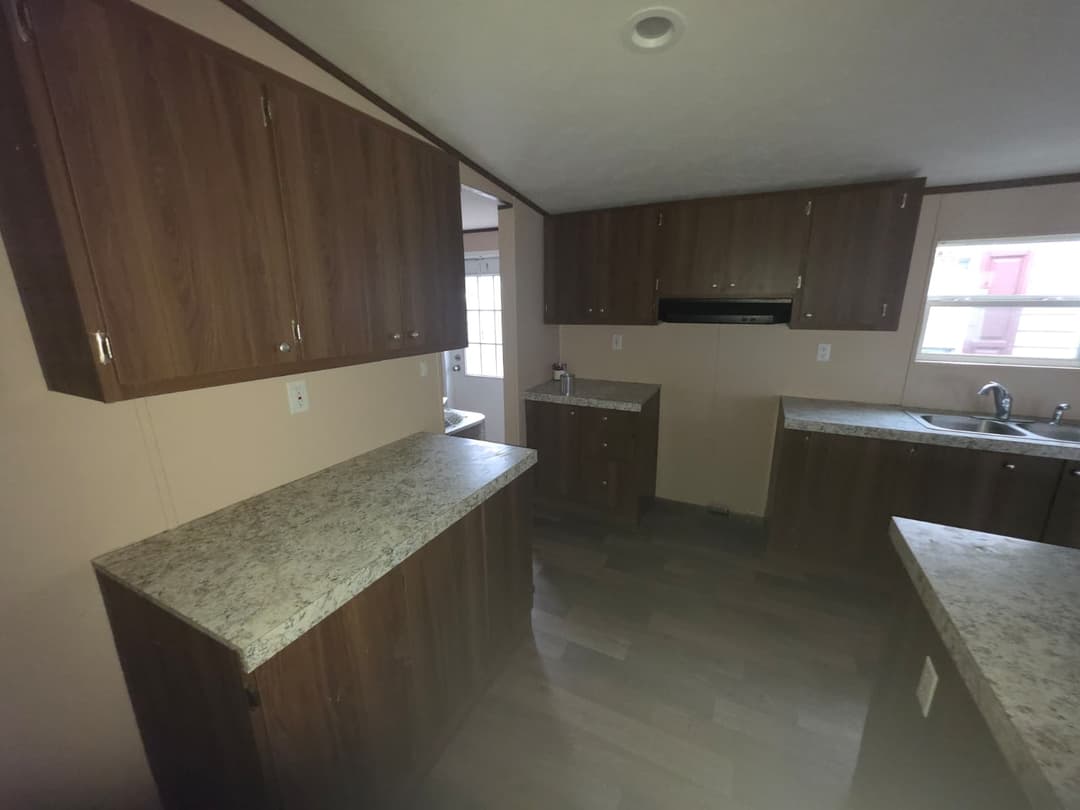 2020 tru triumph (pre-owned) kitchen home features