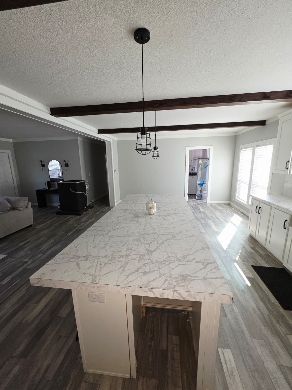 2024 palm harbor - like new!!! (pre-owned)  home features