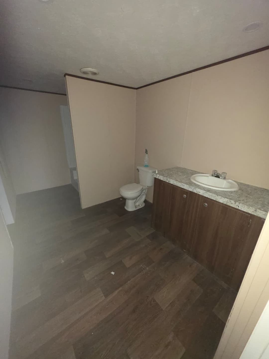 2020 tru triumph (pre-owned) bathroom home features