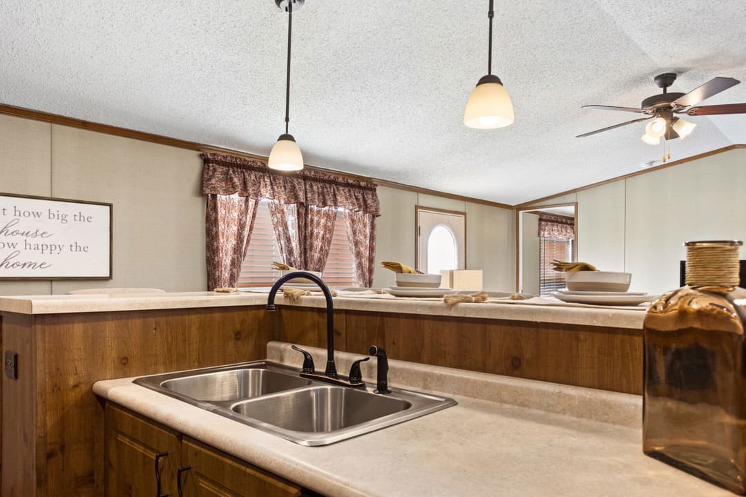 Classic c-1868-32a kitchen home features