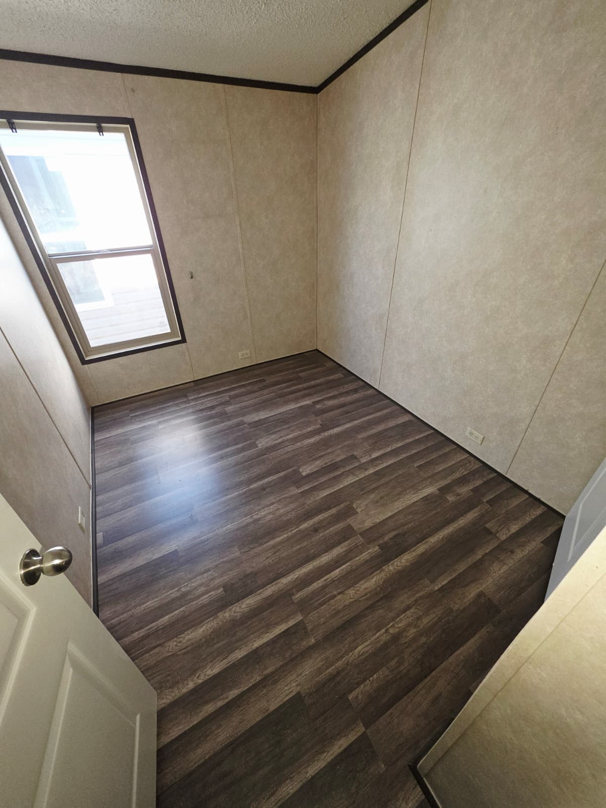 2019 legacy 1664-32c (pre-owned)  home features