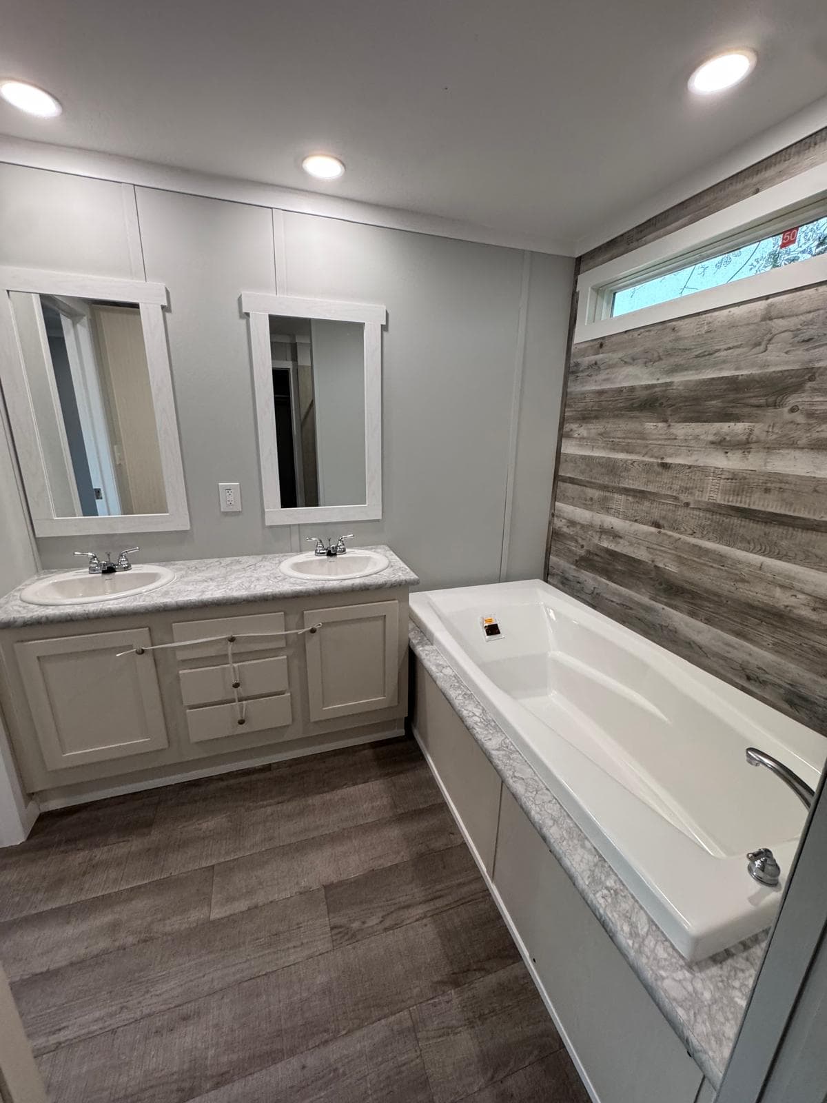 Del canto 231  home features