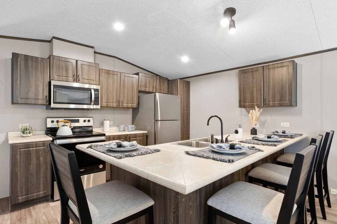 Classic c-1672-32c kitchen home features