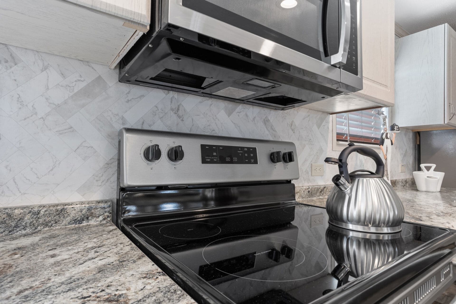 Heritage h-3272-43a kitchen home features