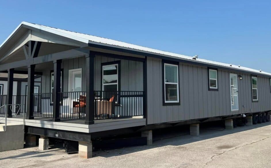 Swan l52ep8 elevation and exterior home features