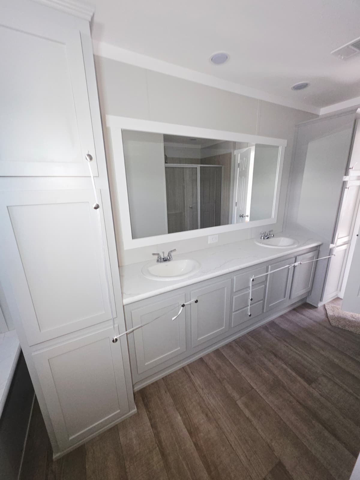 Scorpio 9469  home features