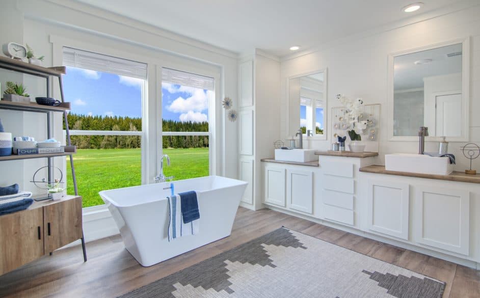 Pearl 6370 bathroom home features