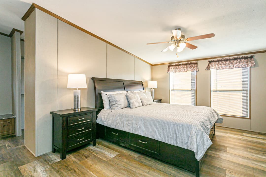 Doublewide h-3672-43a bedroom home features