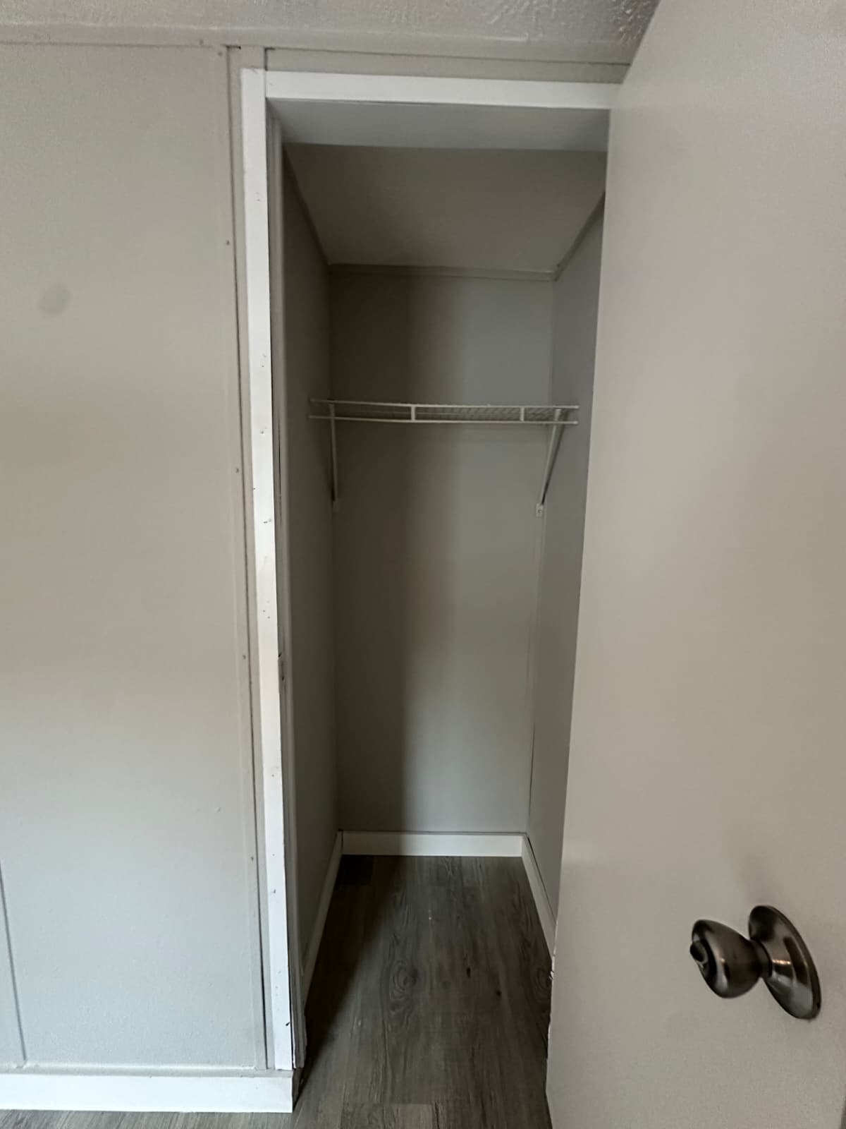 2014, 16x76, set in park, new caney, $6,000 down (pre-owned)  home features