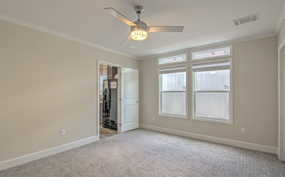 Gold spur 5616 bedroom home features