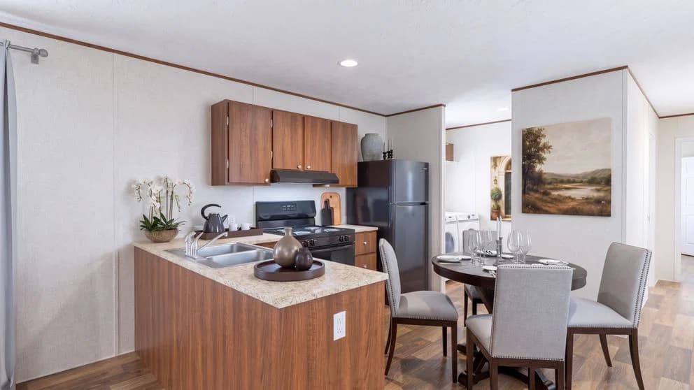 Elm kitchen home features