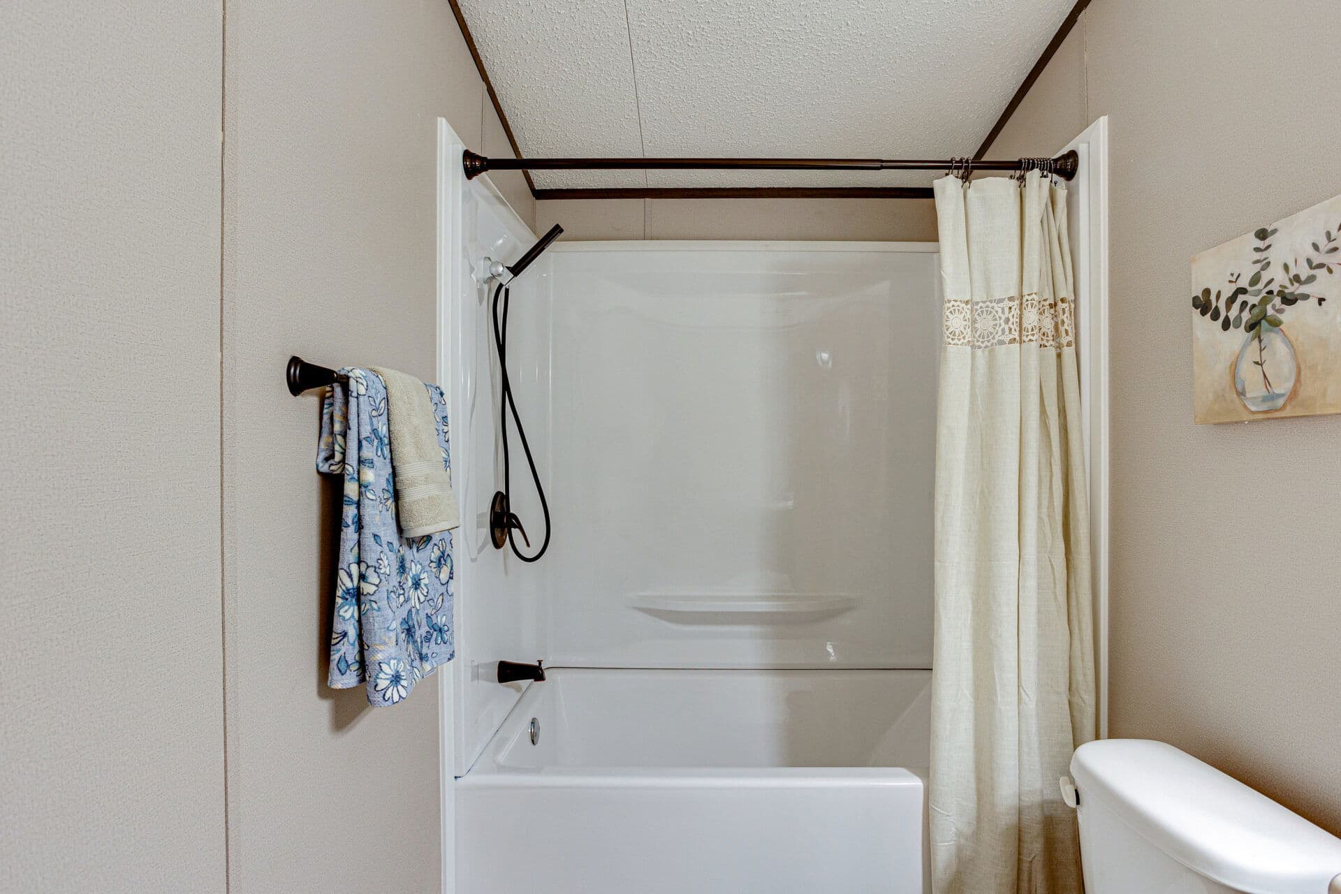 Select s-1672-32b bathroom home features