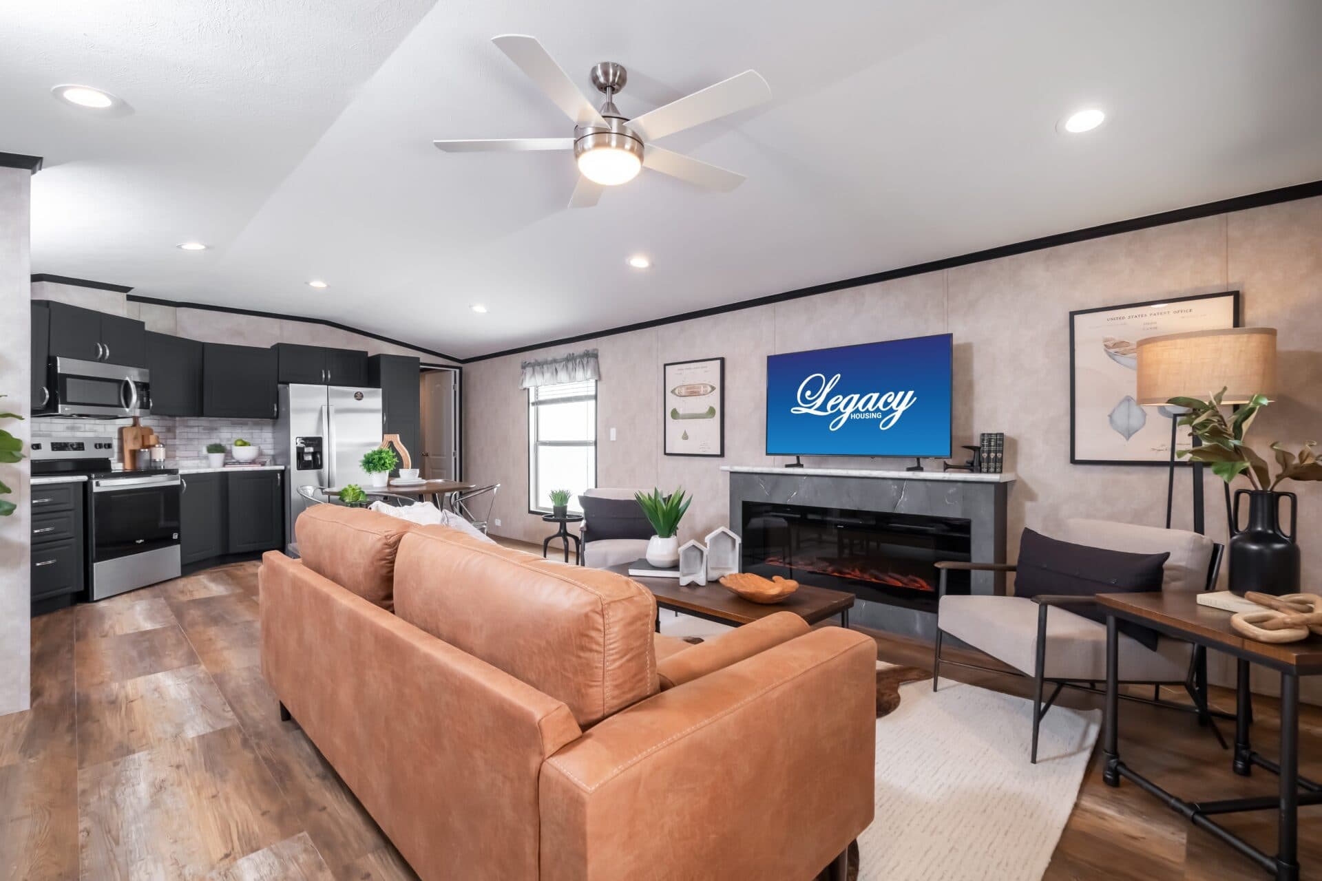 Classic c-1680-32flp interior home features