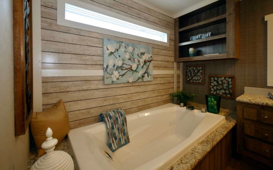 High plains 3387 bathroom home features