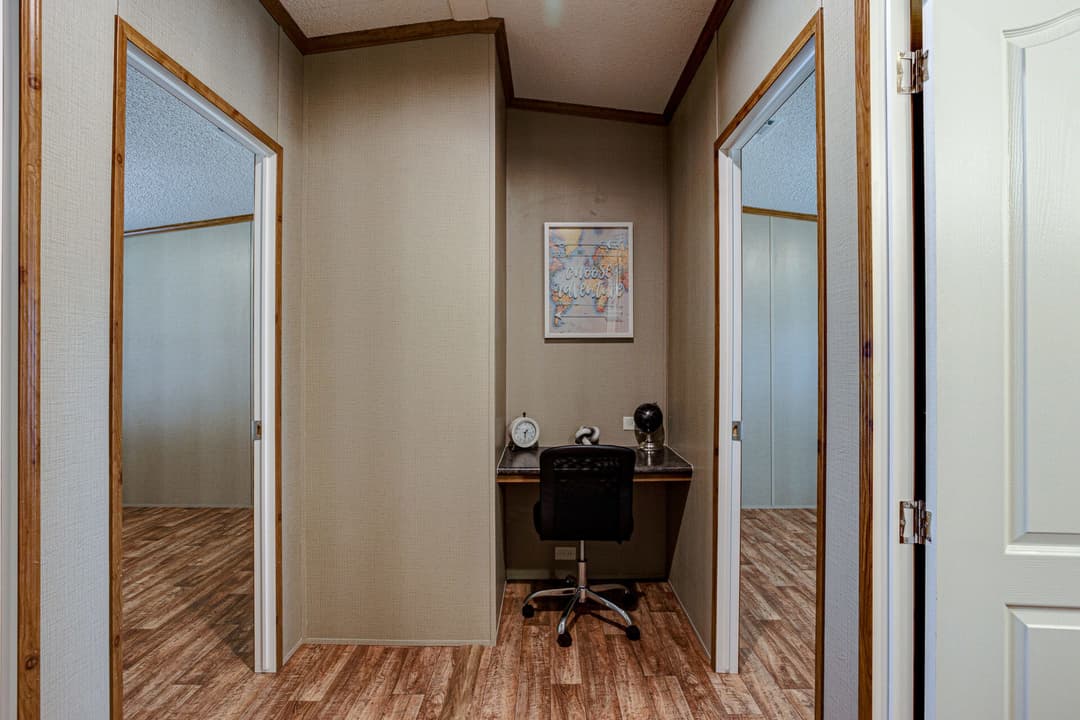 Heritage h-3256-42a interior home features