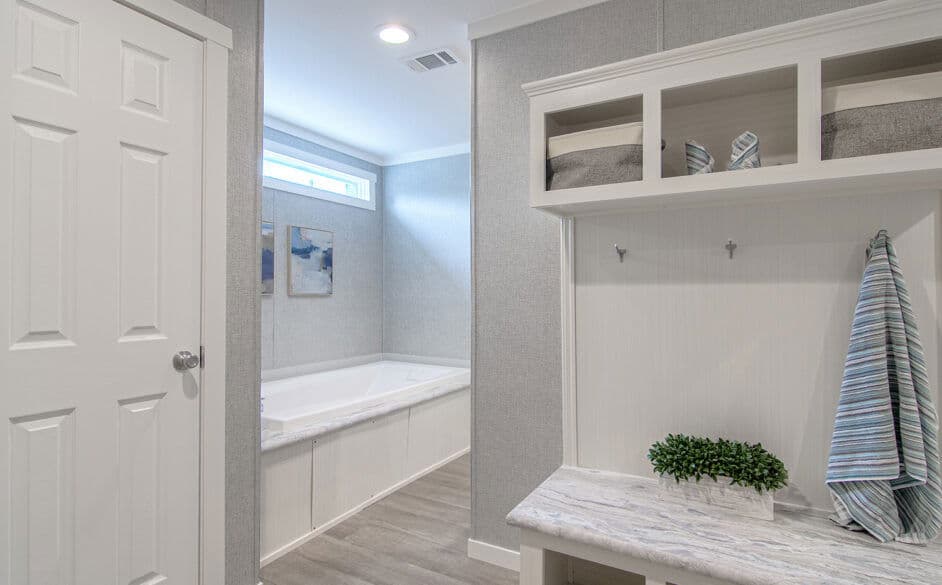 Trailblazer t76b bathroom home features