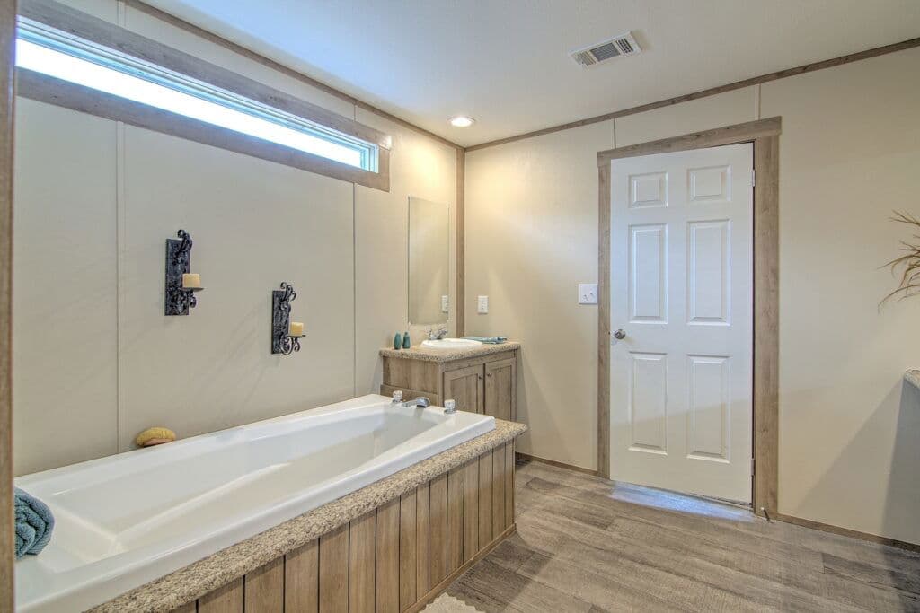 Vela 9456 bathroom home features