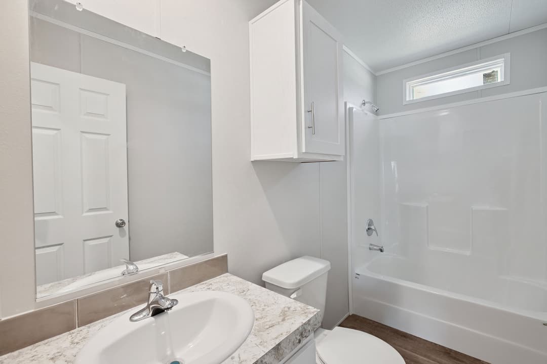 Trailblazer bathroom home features