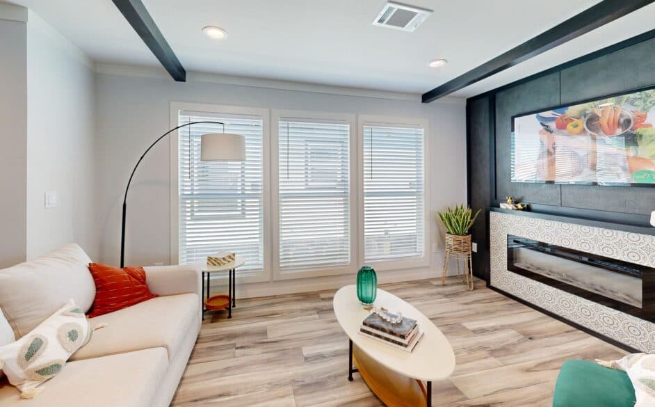 Emerald r48f interior home features