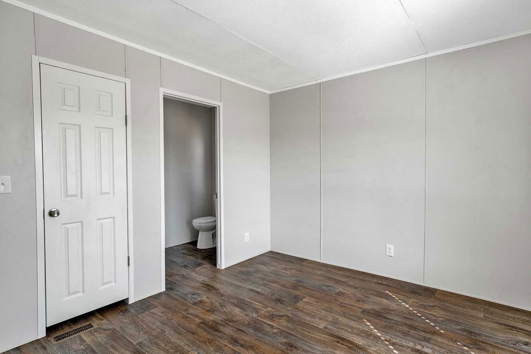 Valuhomes 14663p interior home features