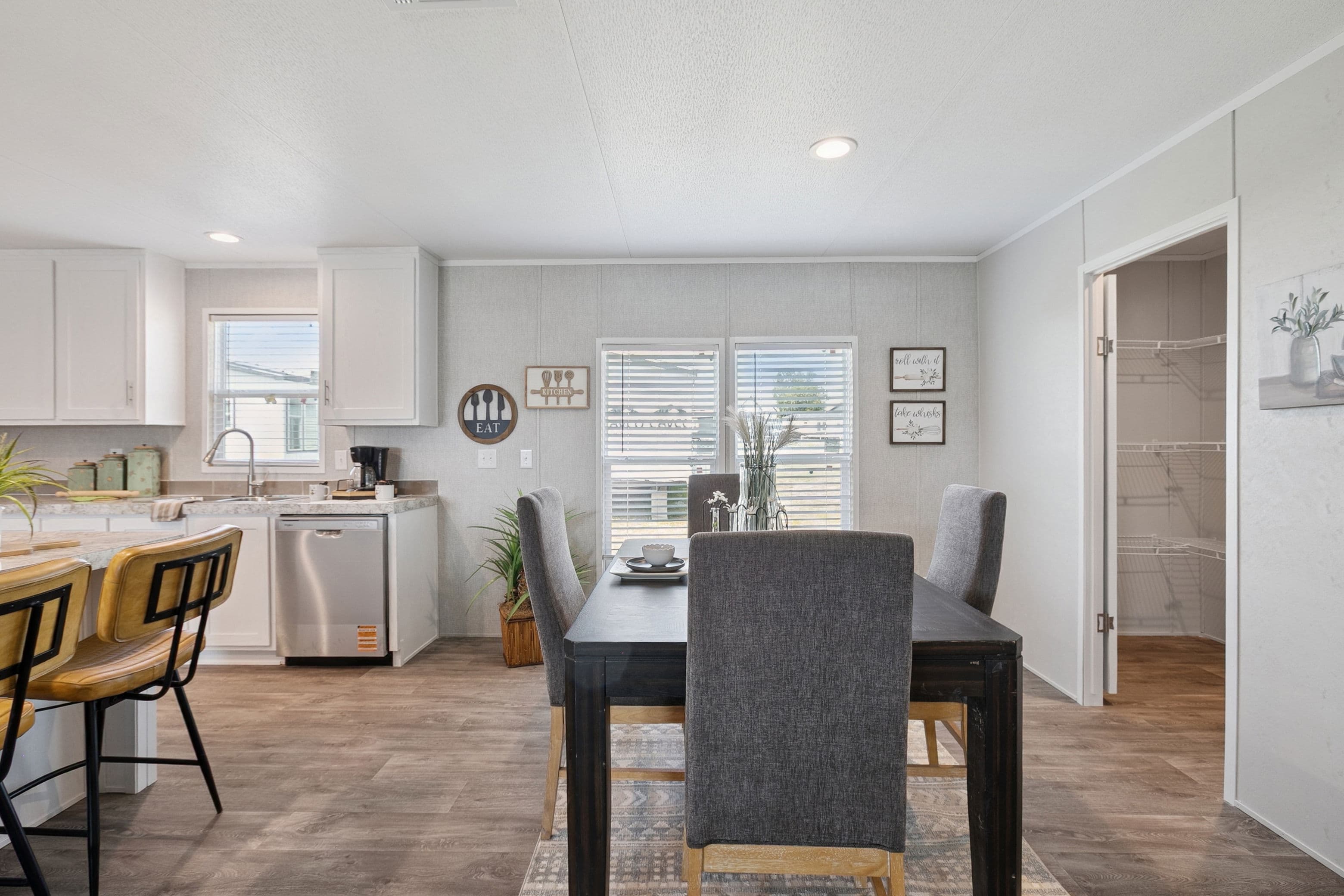 Trailblazer interior home features