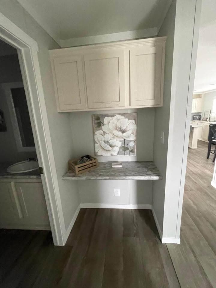 Cousteau 7652  home features