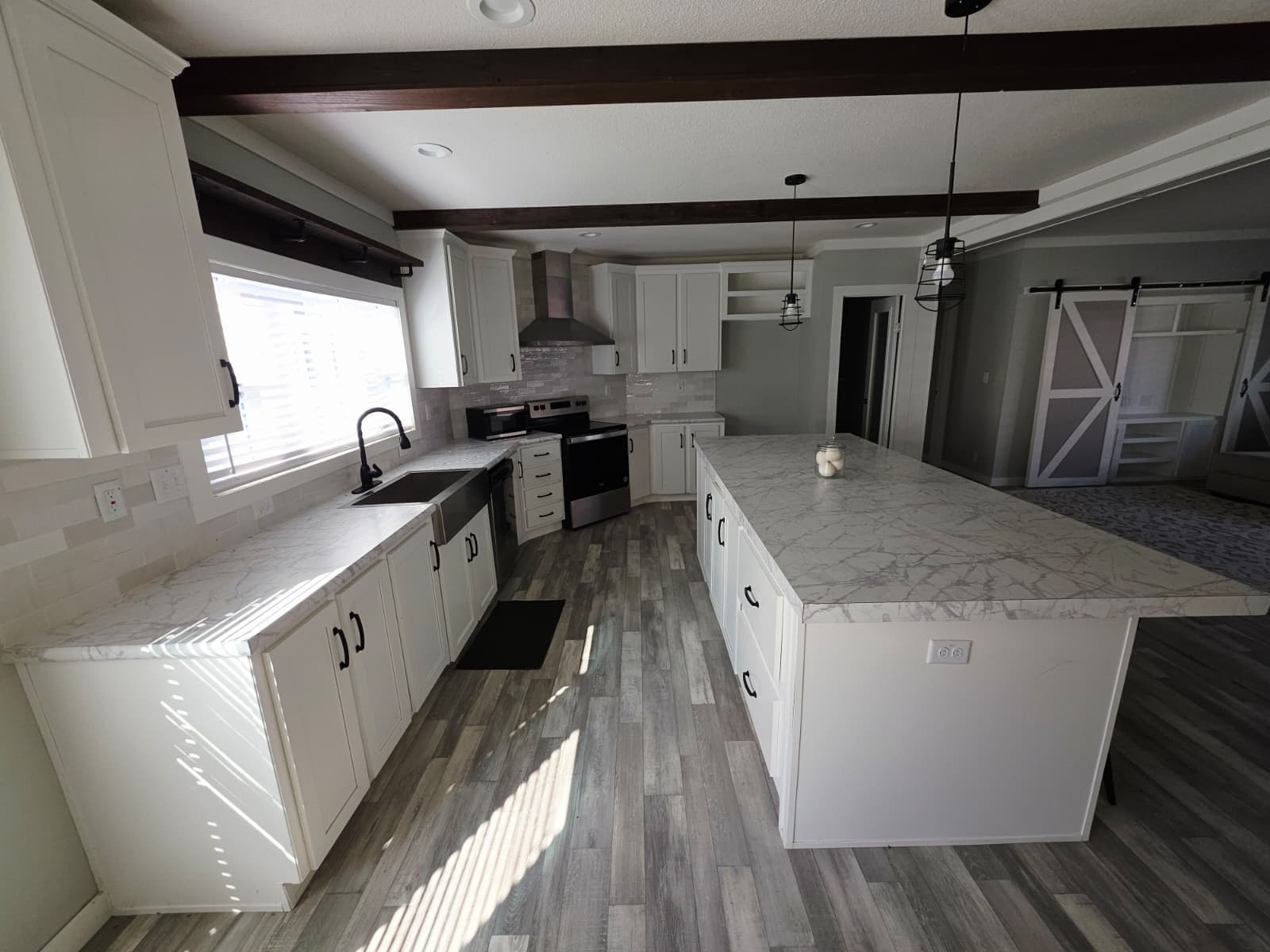 2024 palm harbor - like new!!! (pre-owned)  home features