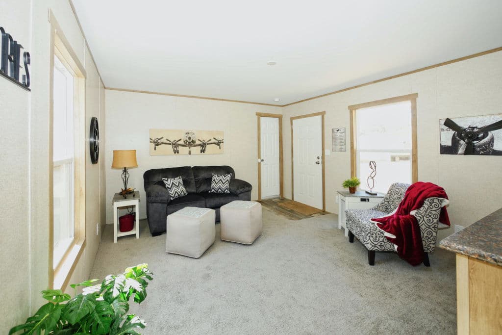 Leo 9156 interior home features