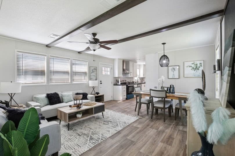 Valor 16763n  interior home features