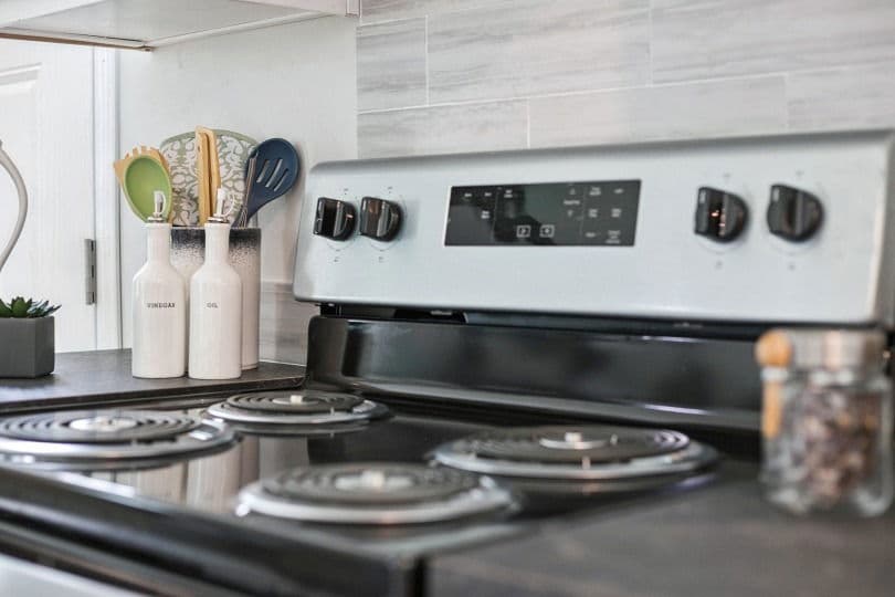 Valor 16763n  kitchen home features