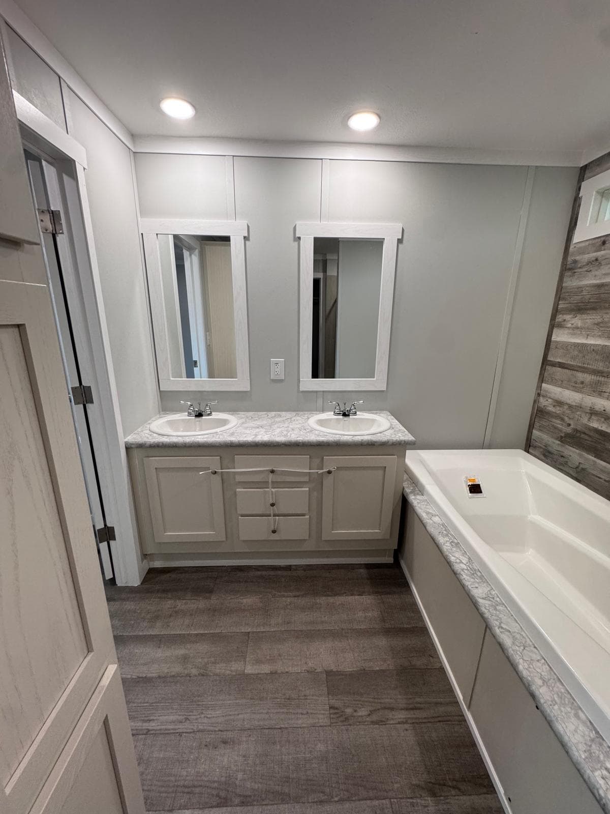 Del canto 231  home features