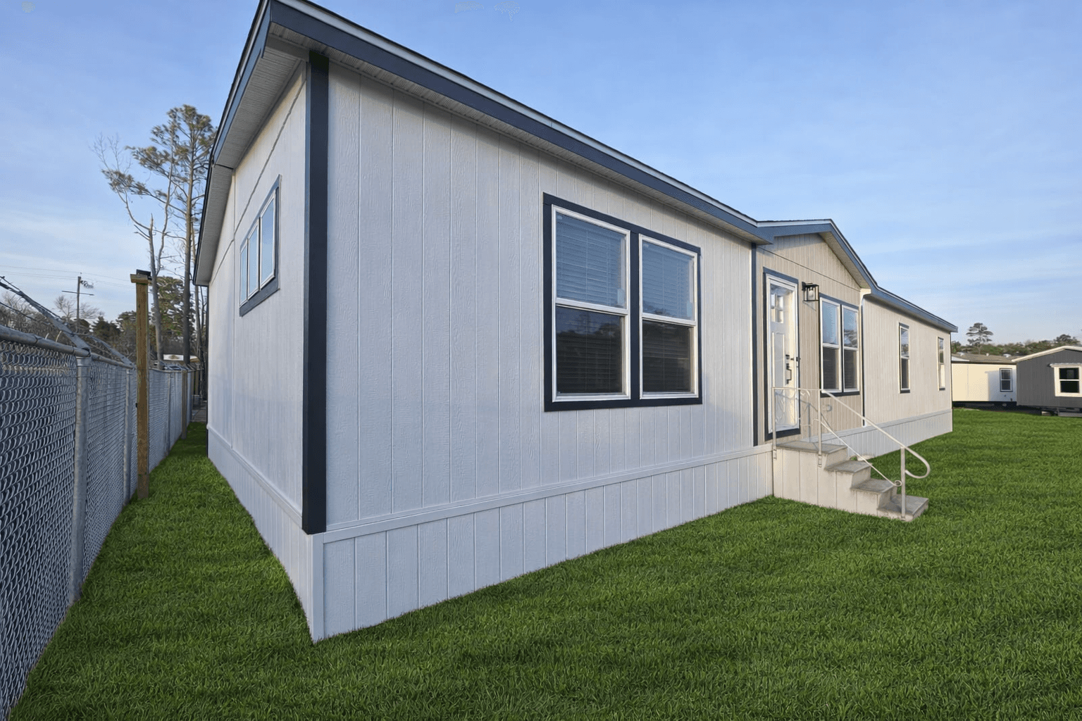 The crockett   home features