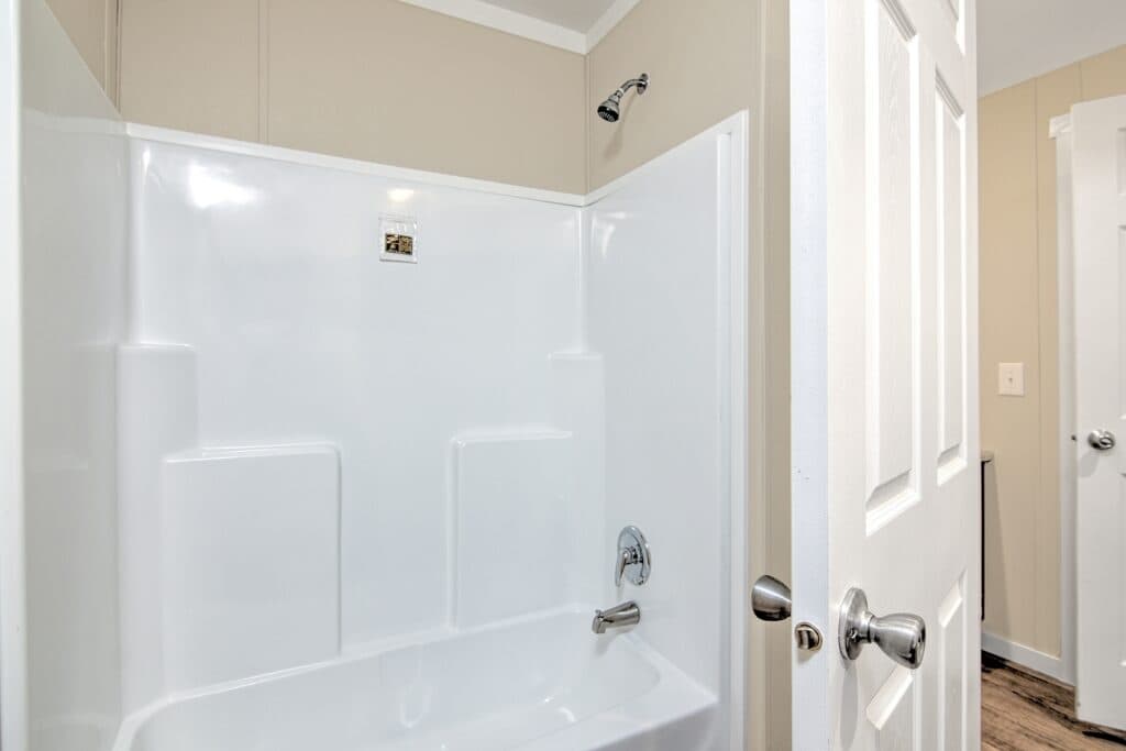 Bella 9876 bathroom home features