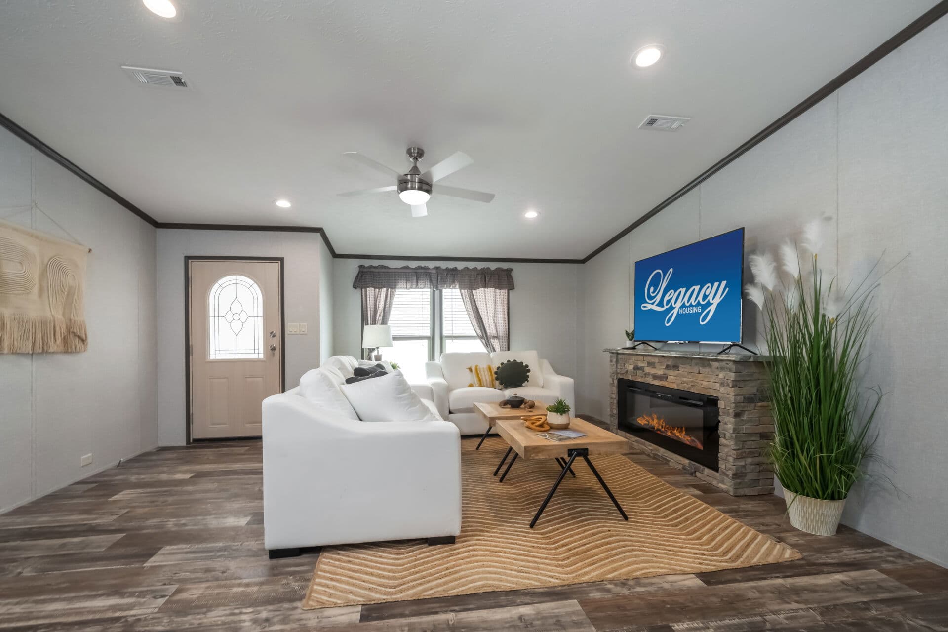 Select s-3256-42a interior home features