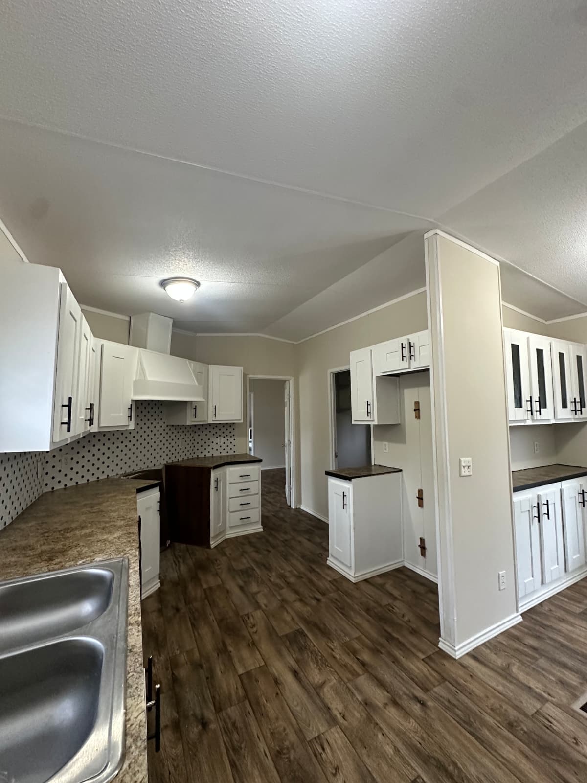 $62,900, owner financing $5,000 down, year 2012, 16x76, set in park - conroe (pre-owned)  home features