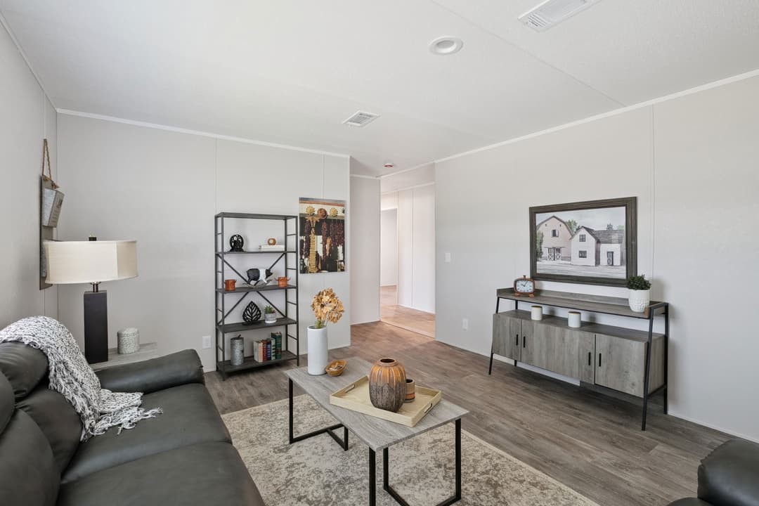 Valuhomes limited 28724p  interior home features